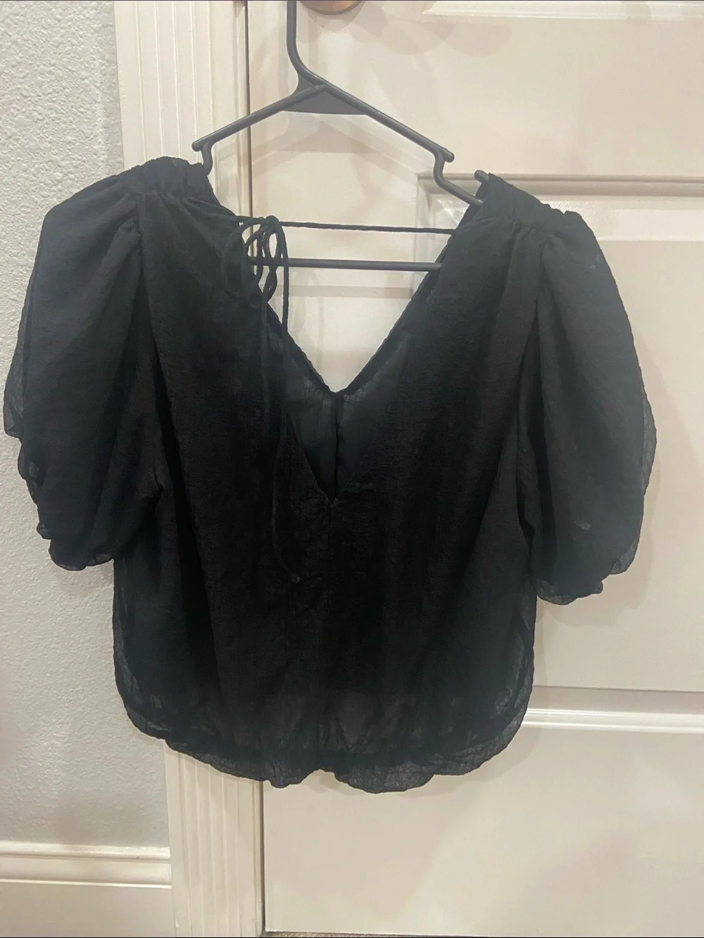 Astr Black V-Neck Short Puff Sleeve Blouse